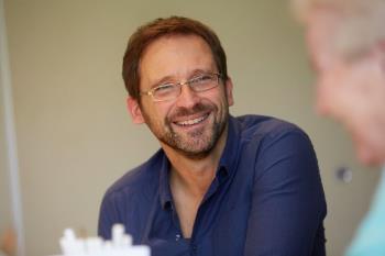 Dr. Oliver Schultz - wiss. Mitarbeiter J.-L.-Uni Gießen © A.P. Englert Dr. Oliver Schultz - wiss. Mitarbeiter J.-L.-Uni Gießen © A.P. Englert