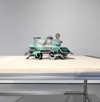 Manuel Graf, Monet Train, 2025, PLA, copper patinated, ca. 50 x 25 x 15 cm © D. Steinfeld Manuel Graf, Monet Train, 2025, PLA, copper patinated, ca. 50 x 25 x 15 cm © D. Steinfeld